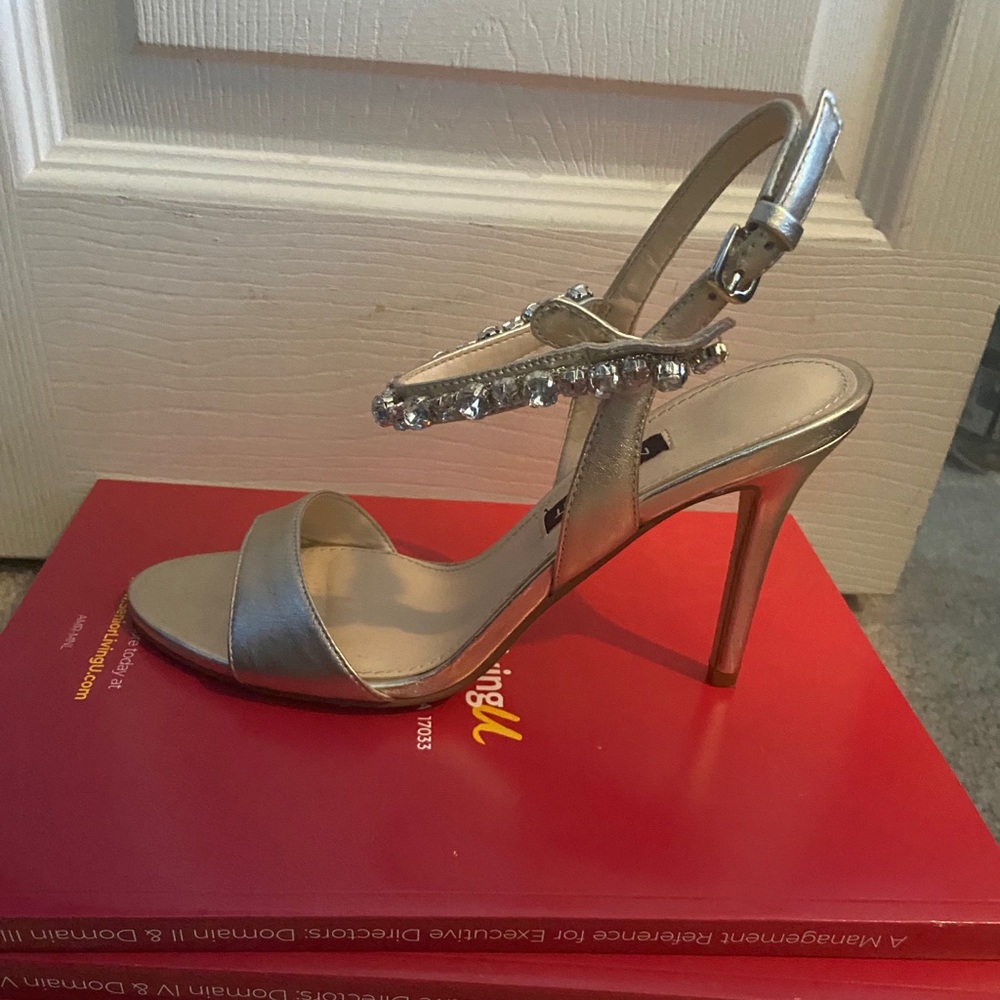 Women’s Nine West ankle strap heels